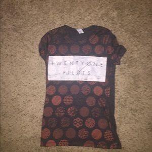 Twenty one pilots tee